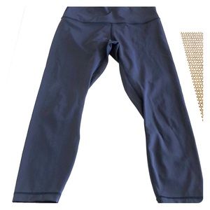 Wonder Under Tights Size 10